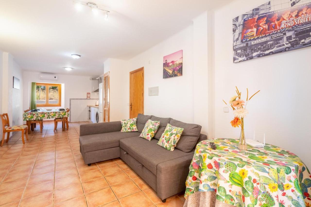 Santa Eulalia Apartment กันปิกาฟอร์ต ภายนอก รูปภาพ