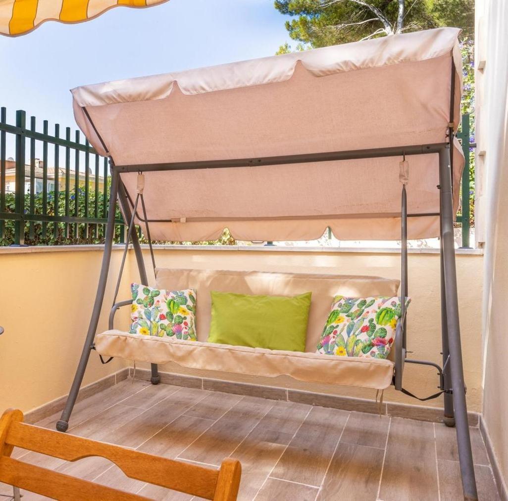 Santa Eulalia Apartment กันปิกาฟอร์ต ภายนอก รูปภาพ
